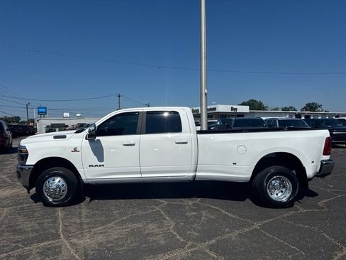 Used 2025 RAM 3500 Laramie AWD/4WD image 7