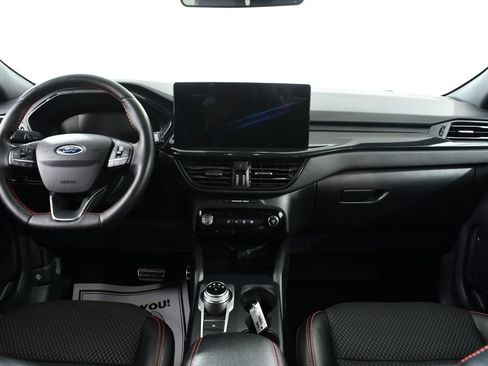 Used 2023 Ford Escape ST-Line w/ Tech Pack #1 AWD/4WD image 7