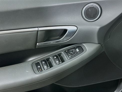 Used 2022 Hyundai Sonata SEL image 15