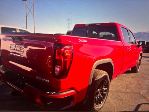 Used 2025 GMC Sierra 1500 Elevation w/ Preferred Package AWD/4WD image 3