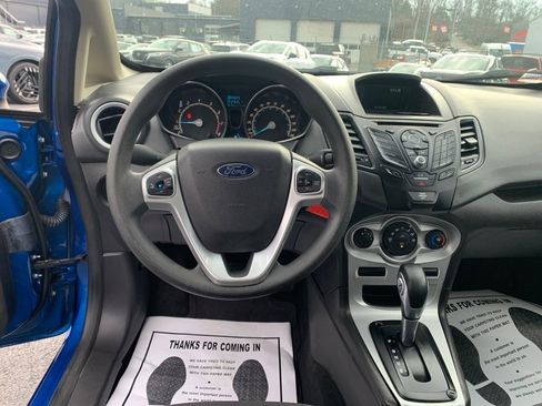 Used 2019 Ford Fiesta SE image 9