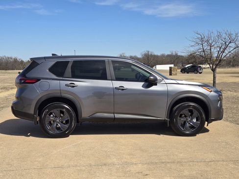 New 2026 Nissan Rogue SV image 7