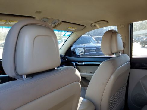 Used 2014 Kia Sorento LX image 11