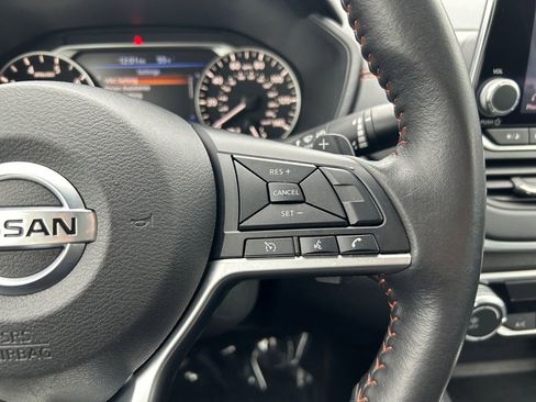 Used 2022 Nissan Altima 2.5 SR AWD/4WD image 19
