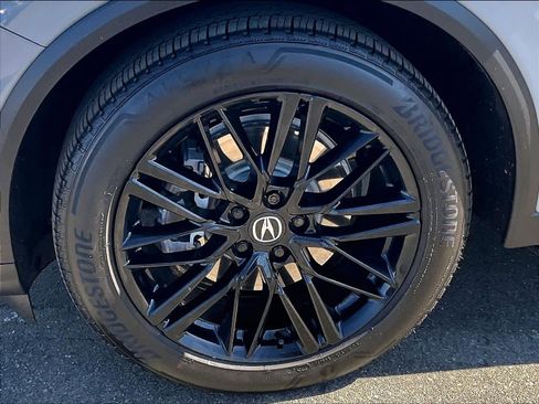 Used 2025 Acura MDX A-Spec image 12