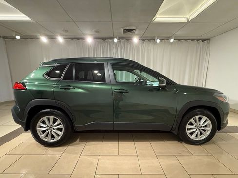 Certified 2022 Toyota Corolla Cross LE w/ Moonroof Package AWD/4WD image 6