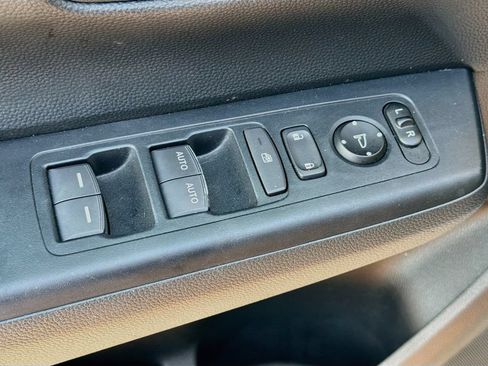 Used 2023 Honda CR-V Sport image 16