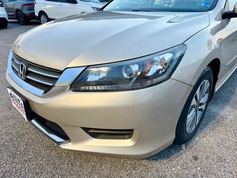 Used 2015 Honda Accord LX image 12
