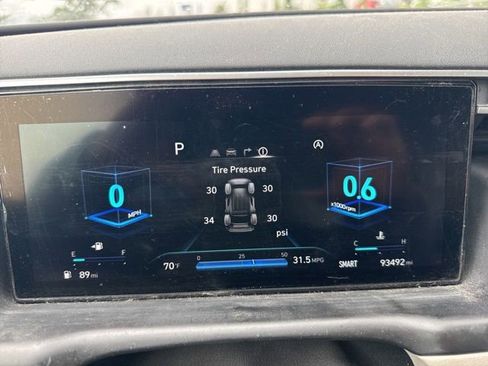 Used 2022 Hyundai Tucson Limited w/ Cargo Package FWD image 10
