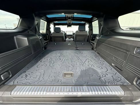 New 2025 GMC Hummer EV 2X AWD/4WD image 32