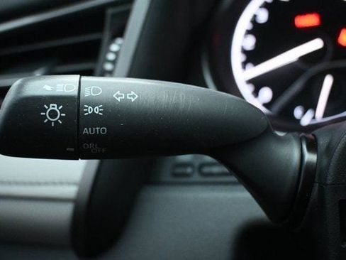 Used 2022 Toyota Camry SE w/ Cold Weather Package image 38