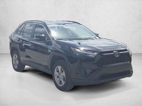 Certified 2025 Toyota RAV4 XLE AWD/4WD image 3