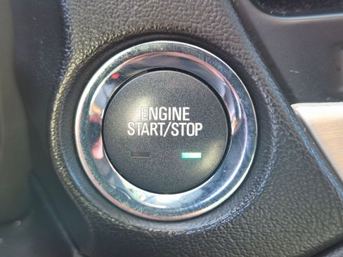Used 2018 GMC Yukon XL Denali w/ Denali Ultimate Package AWD/4WD image 20