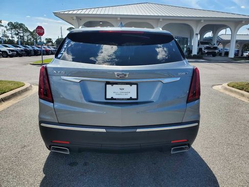 New 2025 Cadillac XT5 Luxury w/ LPO, Blue Accent Package image 4
