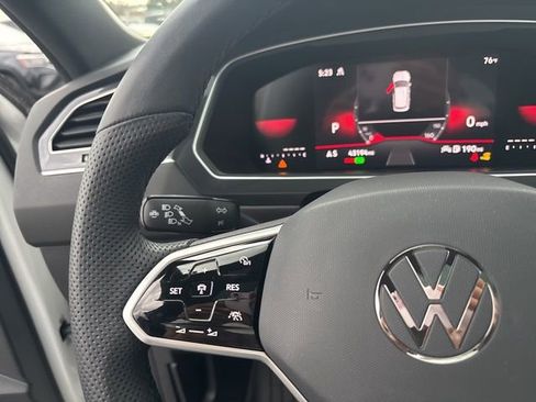 Certified 2024 Volkswagen Tiguan SE R-Line AWD/4WD image 26