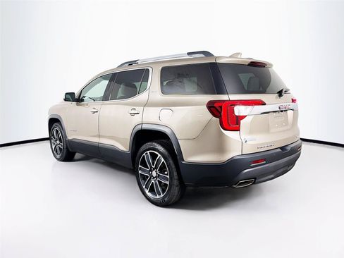 Used 2023 GMC Acadia SLT w/ Technology Package AWD/4WD image 9