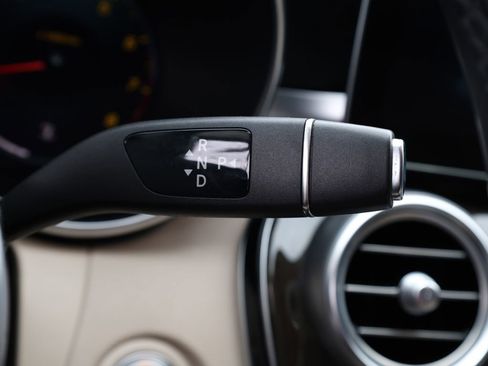 Used 2021 Mercedes-Benz C 300 4MATIC Sedan image 40