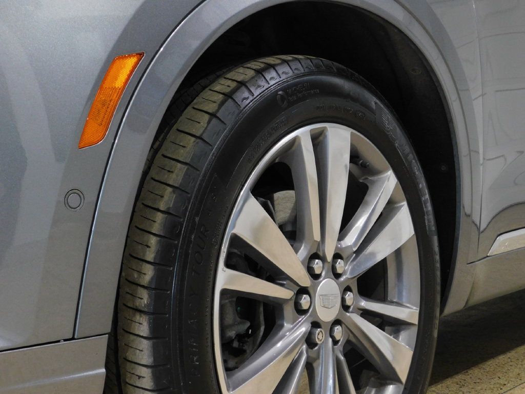 Used 2022 Cadillac XT6 Premium Luxury w/ Technology Package AWD/4WD image 18