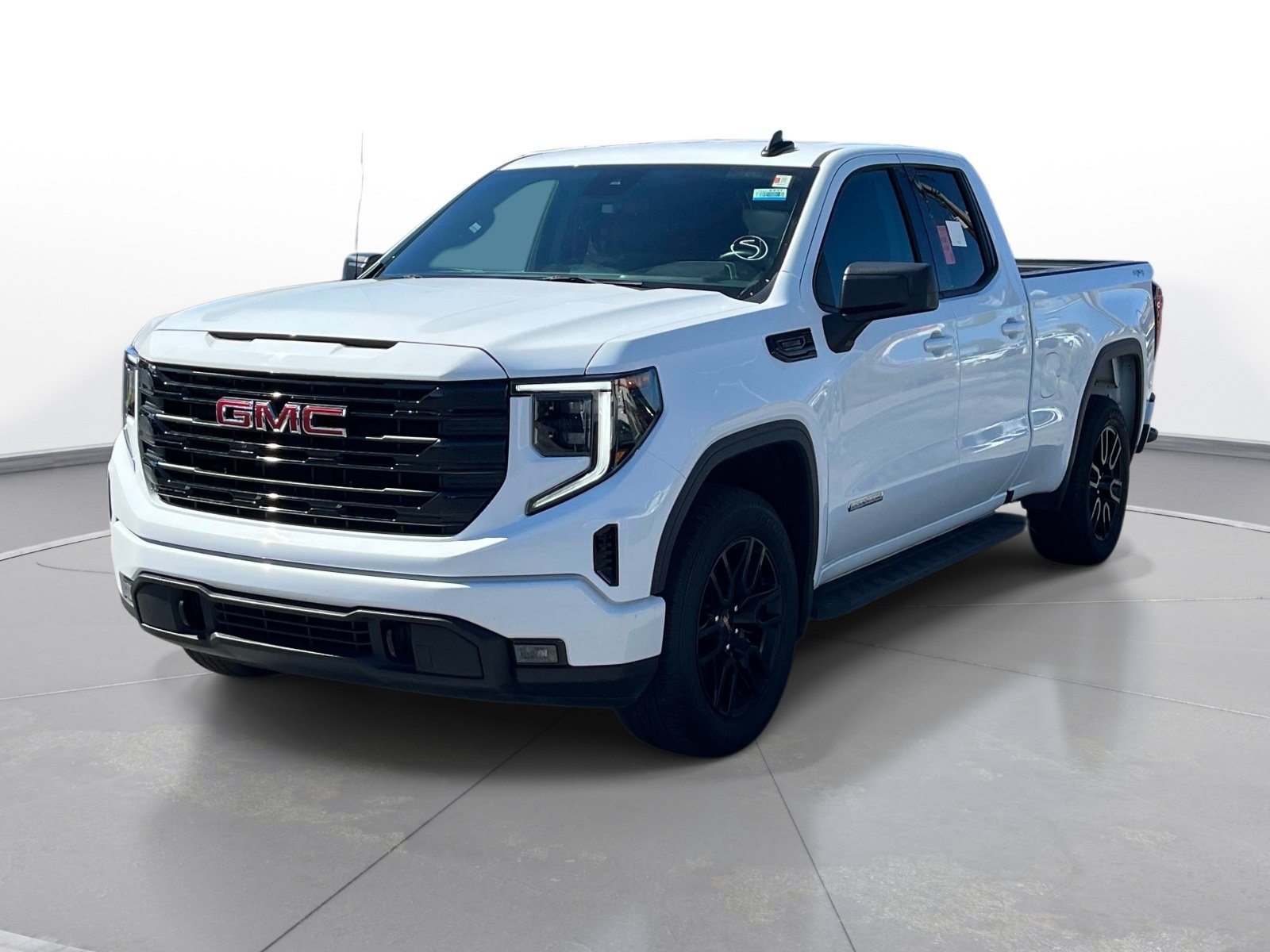 Used 2024 GMC Sierra 1500 Elevation AWD/4WD image 9