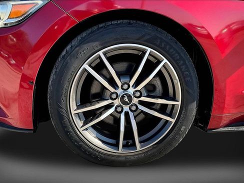 Used 2017 Ford Mustang Premium RWD image 32