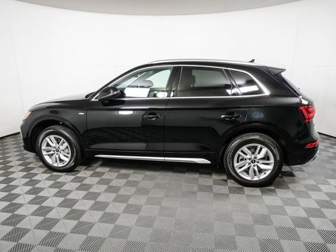Used 2023 Audi Q5 2.0T Premium w/ Convenience Package AWD/4WD image 29