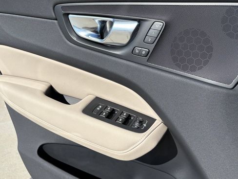 New 2026 Volvo XC60 T8 Plus w/ Protection Package Premier image 18