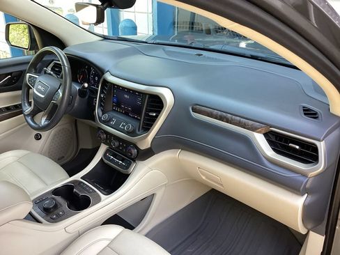 Used 2022 GMC Acadia Denali w/ Denali Technology Package AWD/4WD image 39
