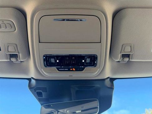 Used 2024 Lincoln Corsair Grand Touring w/ Equipment Group 301A image 32