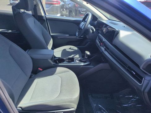 Used 2025 Kia K4 FWD image 28