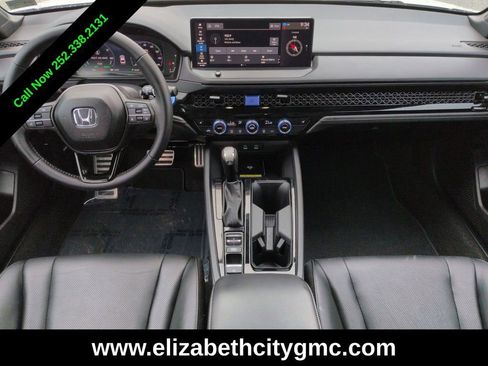 Used 2025 Honda Accord Sport image 15