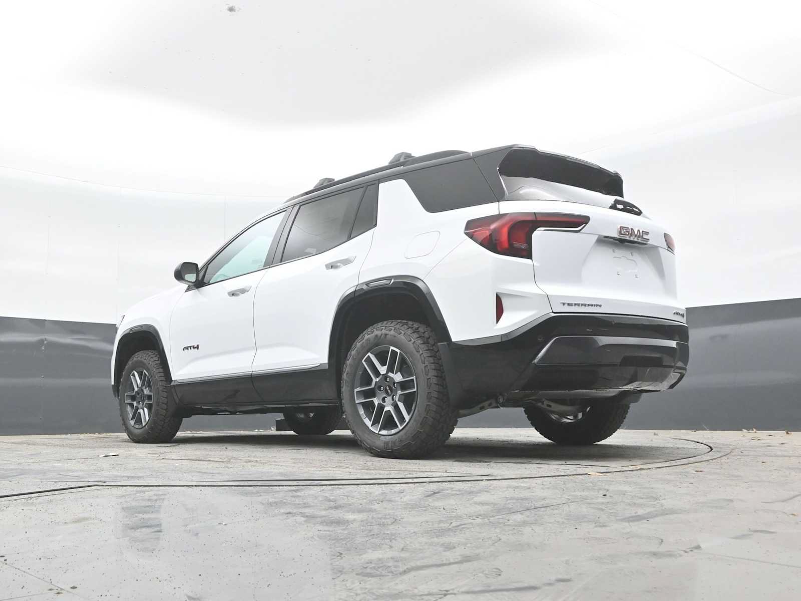 New 2027 GMC Terrain AT4 w/ LPO, Hit The Road Package AWD/4WD image 38