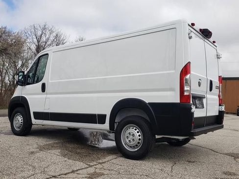 Used 2025 RAM ProMaster 2500 w/ Convenience Group image 6
