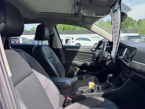 Used 2019 Volkswagen Jetta SE FWD image 10