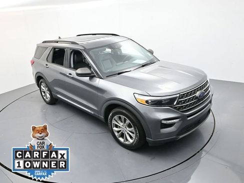 Used 2022 Ford Explorer XLT w/ Equipment Group 202A image 22