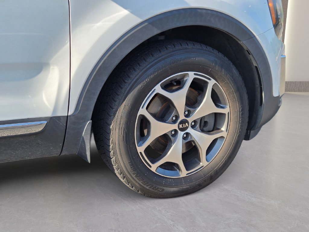 Used 2020 Kia Telluride EX w/ Towing Package AWD/4WD image 4