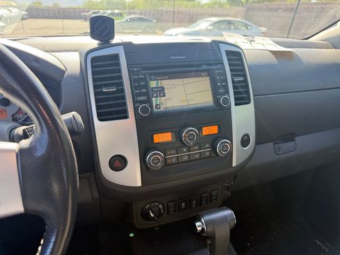 Used 2018 Nissan Frontier PRO-4X image 21
