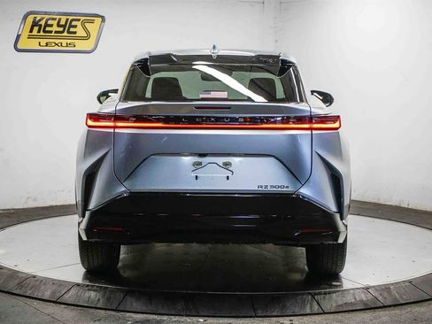 Used 2024 Lexus RZ 300e Premium w/ Accessory Package (Z1) image 3