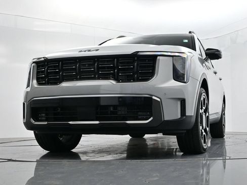 Certified 2025 Kia Sorento SX Prestige AWD/4WD image 43