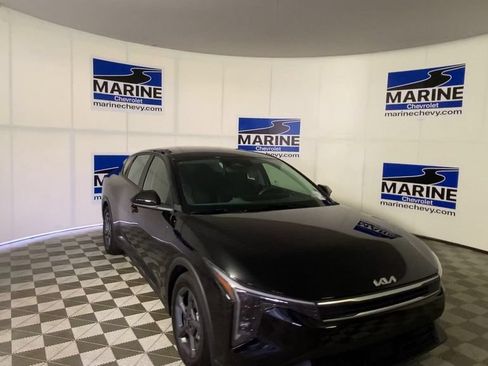 Used 2025 Kia K4 FWD image 4