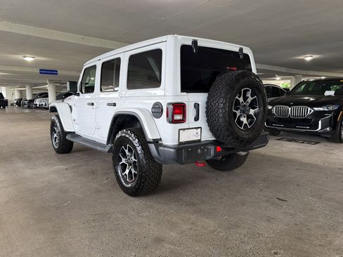Used 2021 Jeep Wrangler Unlimited Rubicon AWD/4WD image 3