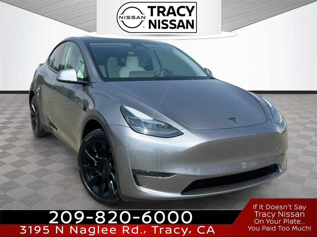 Used 2025 Tesla Model Y Long Range RWD image 1