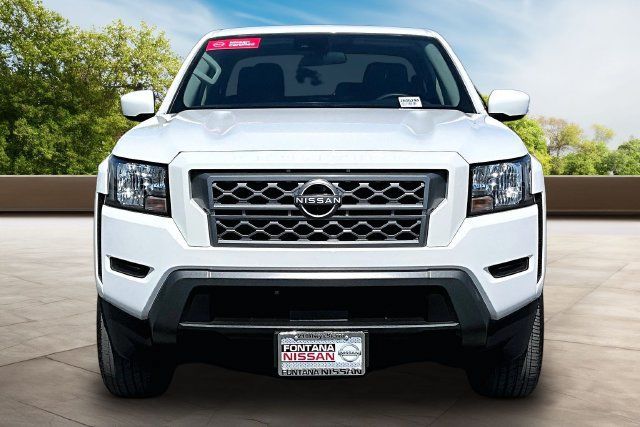 Certified 2023 Nissan Frontier SV w/ Tow Package RWD image 2