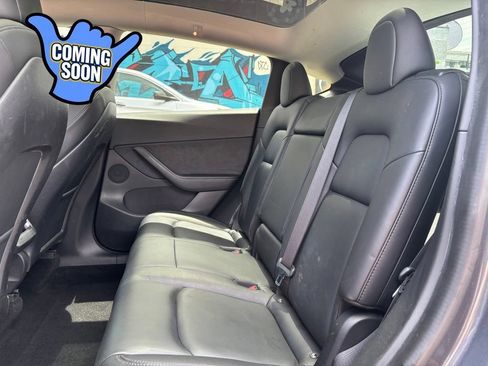 Used 2021 Tesla Model Y 2WD image 11