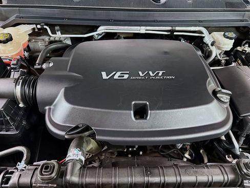 Used 2018 Chevrolet Colorado Z71 image 32