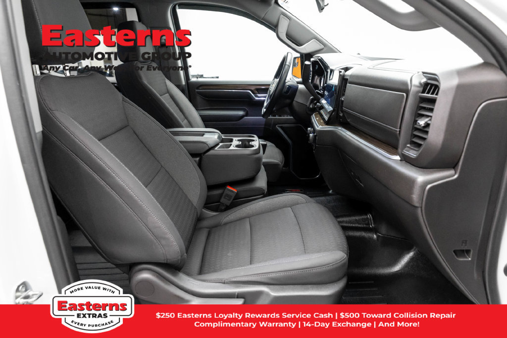 Used 2023 Chevrolet Silverado 1500 LT AWD/4WD image 26