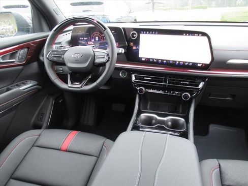 New 2026 Chevrolet Traverse RS image 12