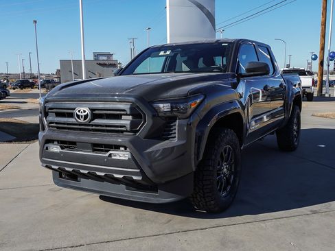 Certified 2025 Toyota Tacoma SR5 w/ SR5 Upgrade Package image 4