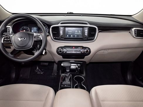 Used 2020 Kia Sorento LX AWD/4WD image 26