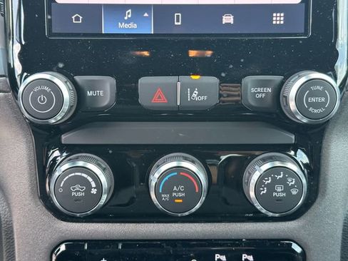 New 2026 RAM 1500 Classic Warlock AWD/4WD image 17
