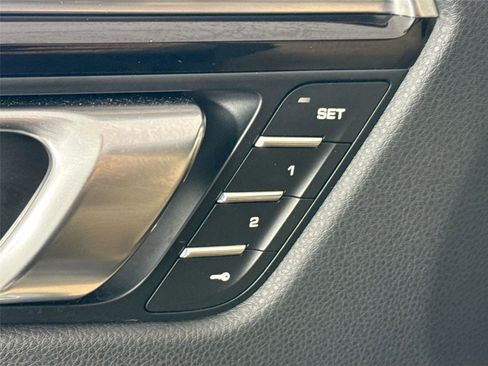 Used 2024 Porsche Macan T w/ Premium Plus Package image 28